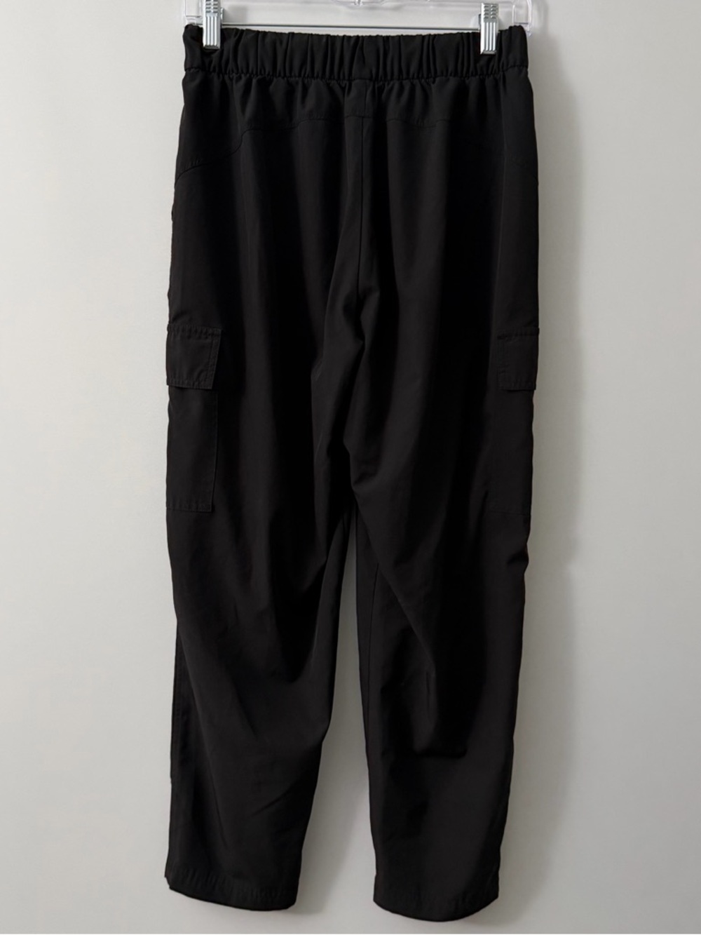 Old Navy Size Medium Cargo Pants Lightweight Stretchtech Drawstring Black Used - Picture 2 of 8